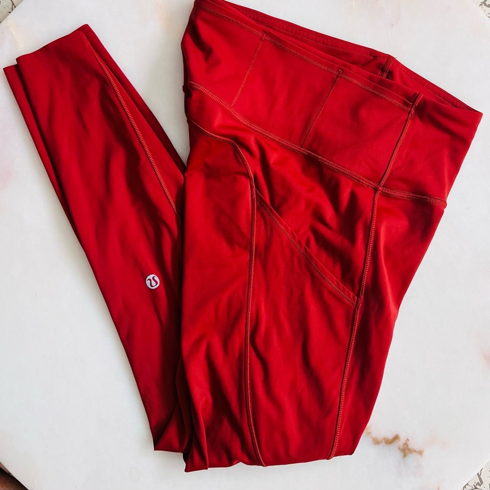 Lululemom fast free  high rise size 4 color like a brick 🧱 orange and red